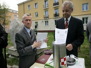 wkopania aktu erekcyjnego